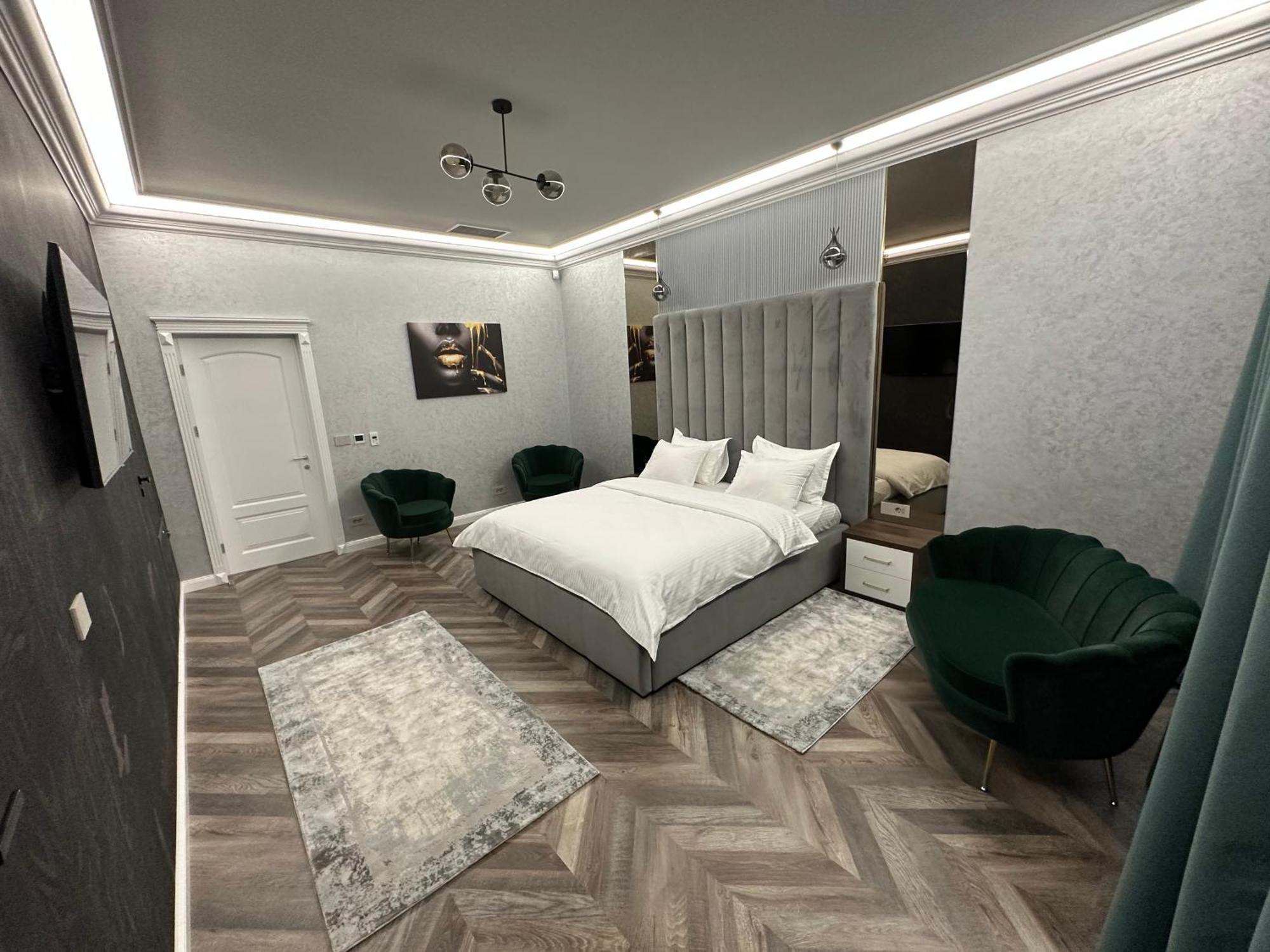 Hotel The Penthouse Vaslui Zewnętrze zdjęcie