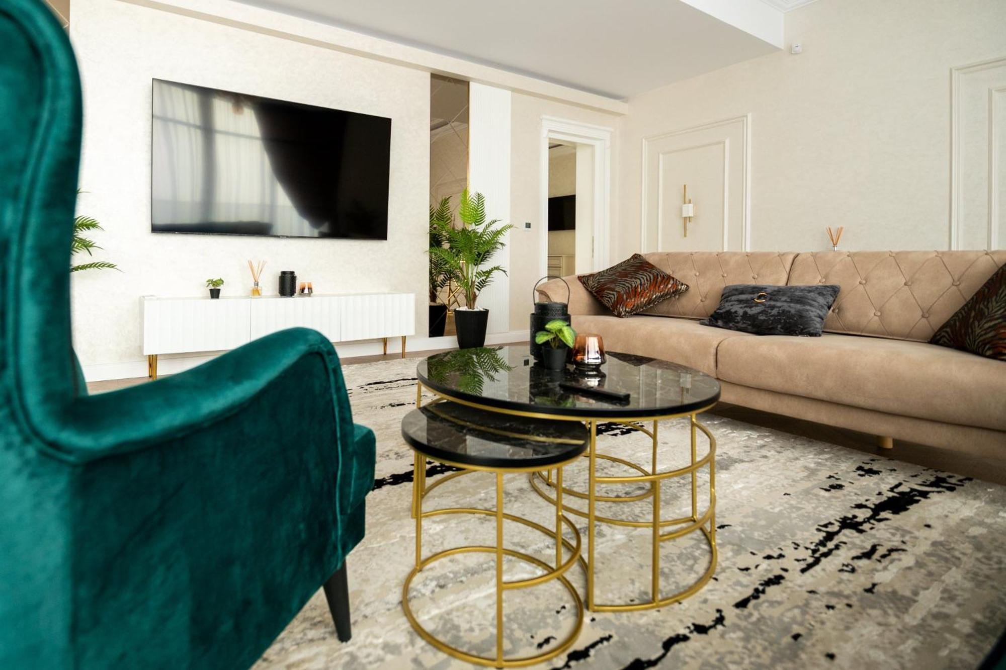 Hotel The Penthouse Vaslui Zewnętrze zdjęcie